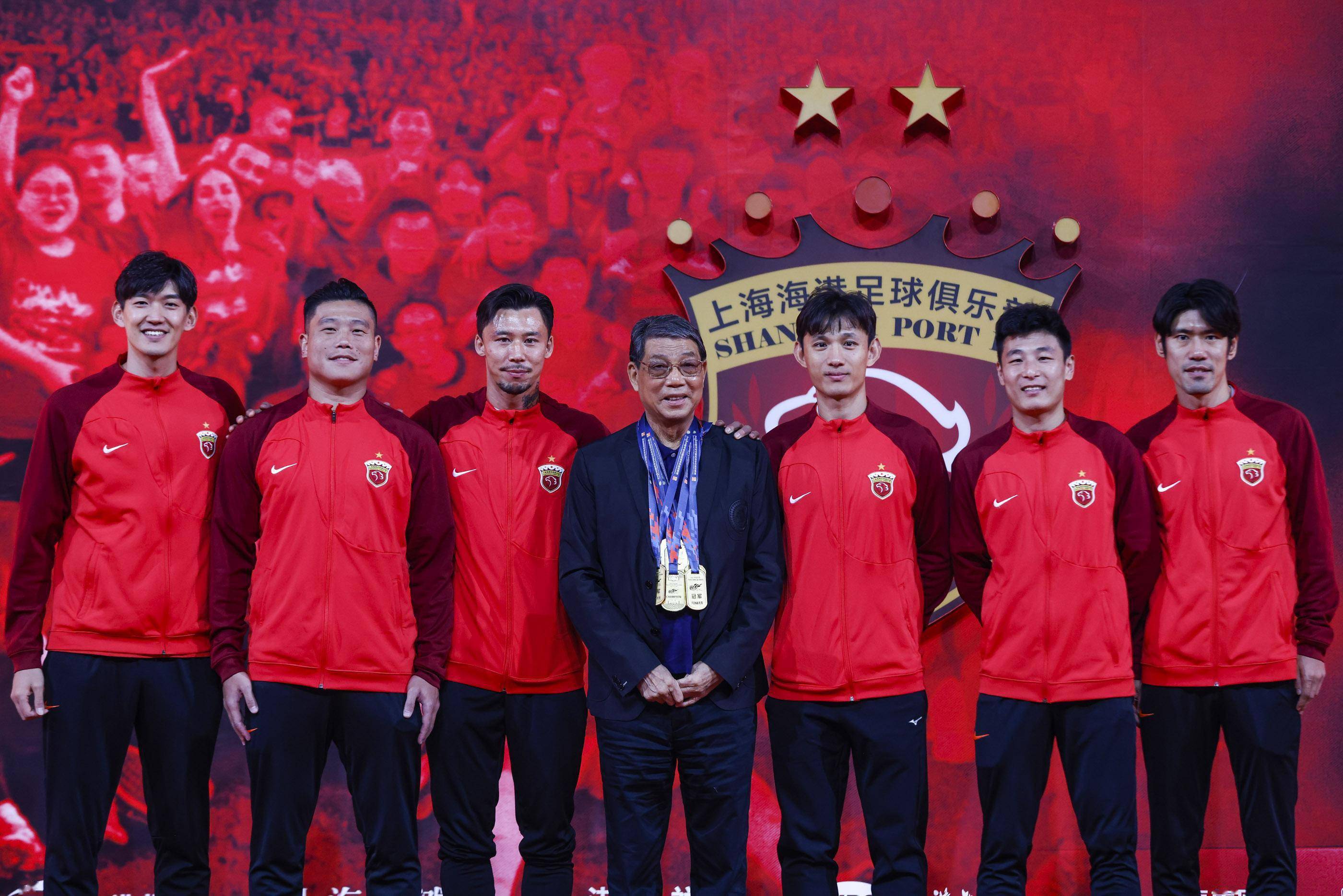 上港拿冠军花了120亿
